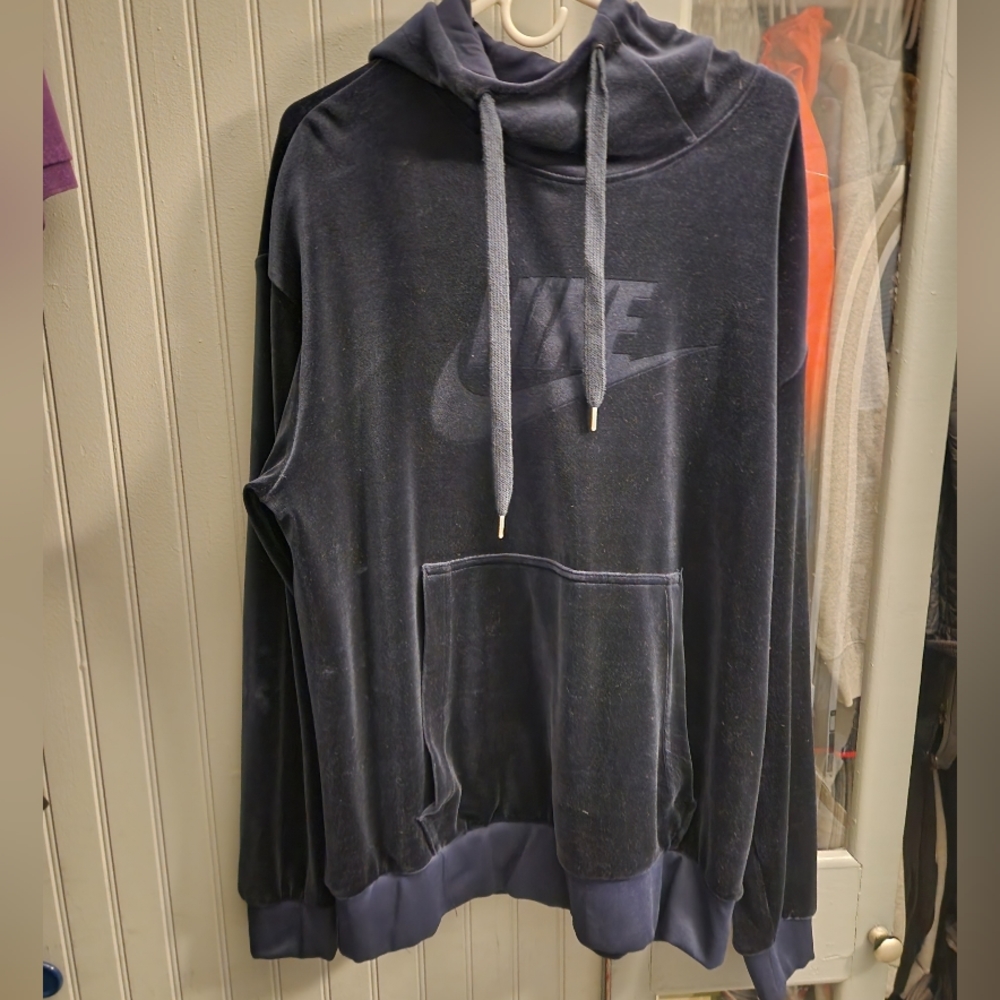 NIKE Velour Pullover